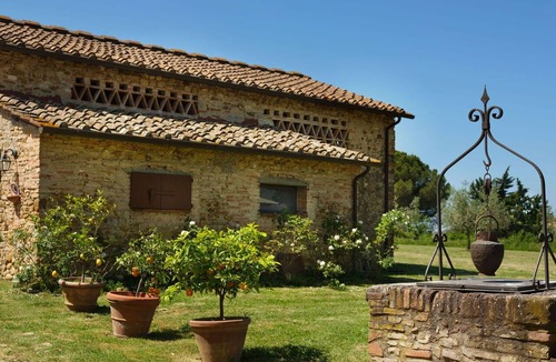 San Casciano in Val di Pesa Apartment | Apartment with pool, WIFI, A/C, TV, terrace, pets allowed, panoramic view, close to Greve In Chianti