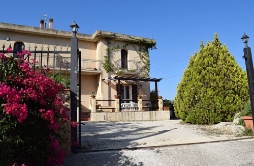 Sciacca Apartment | Appartamento Scirocco A Peaceful Retreat with a Beautiful View