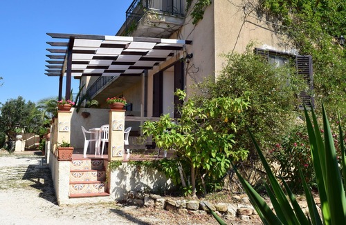 Sciacca Apartment | Appartamento Scirocco A Peaceful Retreat with a Beautiful View