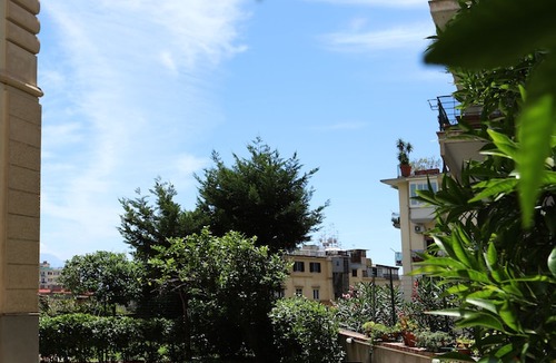 Chiaia Hotel | Appartamento Con Giardino a Mergellina