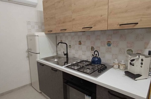 Pedara Apartment | Appartamento Fino a 5 Posti Letto, Dotato di Ogni Confort. Wi-fi Gratuito