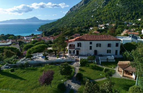 Fiumicello Santa Venere Apartment | Appartamento in Villa Venezuela piano Terra
