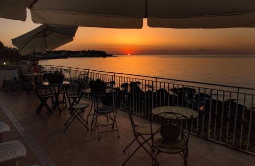 Aci Castello Apartment | Appartamento in Villa Agnese