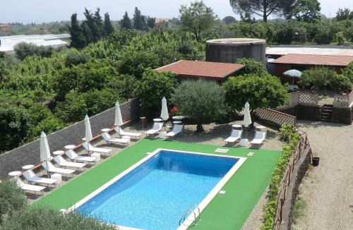 Santa Venerina Apartment | Apt Villa for families
