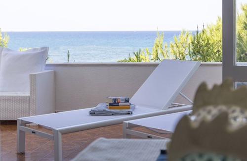 Rivabella Apartment | Aquarius★Beachfront Suite★Amazing Sea View★by Amarena Collection Gallipoli