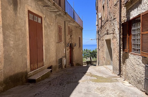 Fuscaldo Apartment | Ara cruce - Apartment in the historic center of Fuscaldo