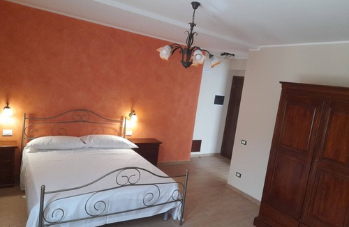 Calatabiano House | Arcobaleno dell'Etna - Family Room with terrace and sea-Etna view
