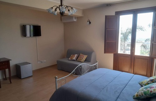 Calatabiano House | Arcobaleno dell'Etna - Family Room with terrace and Etna-sea view