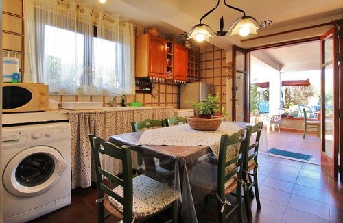 Piana Calzata Apartment | At 20 METERS (REAL!) from the BEACH with DIRECT ACCESS! 10 minutes from Cefalu