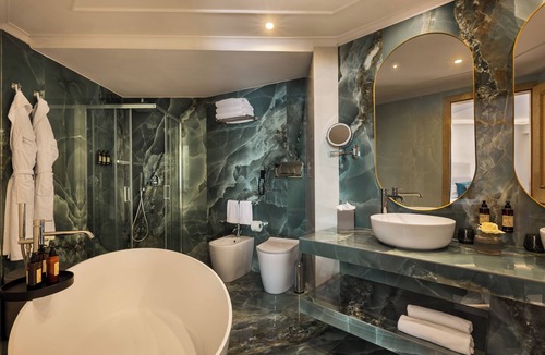 Mazzaro Hotel | Atlantis Bay - The Leading Hotel of the World