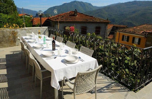 Casoli Villa | ATTENTION DISCOUNTED PRICE. 9-31 August 15% OFF.