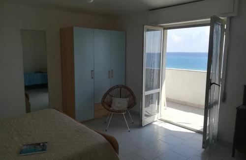 Guardavalle Marina Apartment | Attico sul mare Calabria costa Ionica