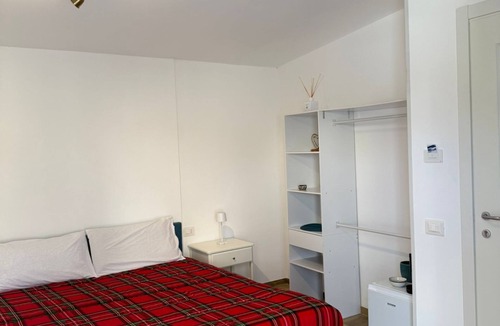 Pontecagnano Faiano Bed & Breakfast | Aura Garden Rooms