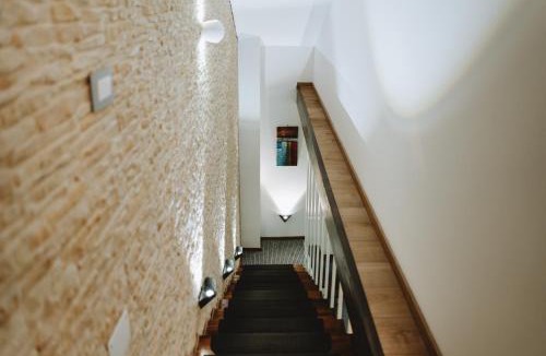 Pace del Mela House | Aura Residence