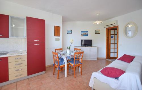Santa Maria del Mare Torrazzo Apartment | Awesome Apartment In Staletti With Swimming Pool