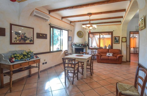 Melito di Porto Salvo House | Awesome home in Melito di Porto Salvo