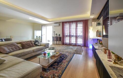 San Giovanni la Punta House | Awesome Home In San Giovanni La Punta