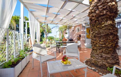 Brucoli House | Awesome Home In Augusta