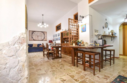 Capaci House | Awesome home in Capaci with WiFi