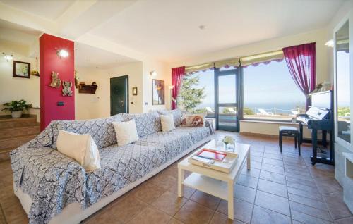 Caronia House | Awesome Home In Caronia