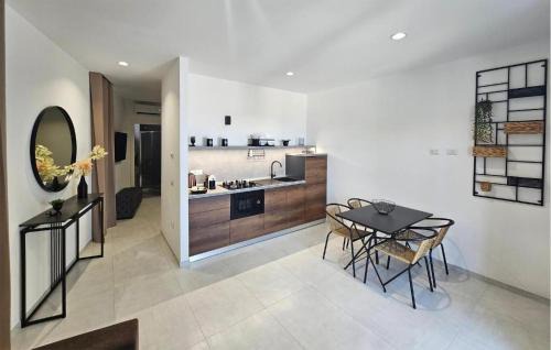 Crotone House | Awesome Home In Crotone