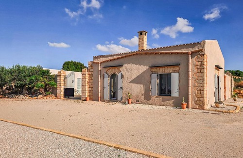 Menfi House | Awesome home in Menfi