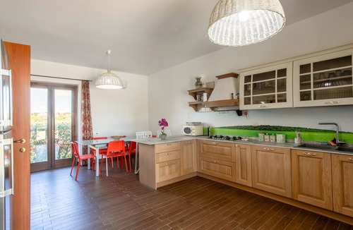 Casa Papa House | Awesome home in Modica with WiFi