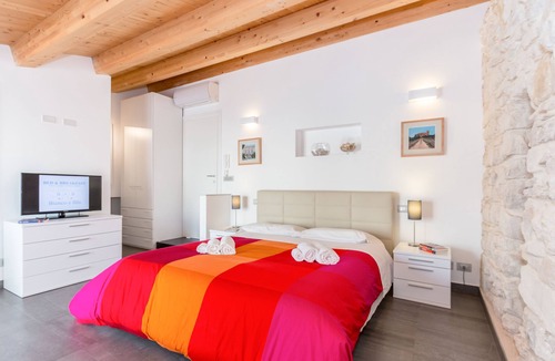 Marina di Ragusa Bed & Breakfast | B&B Bianco e Blu