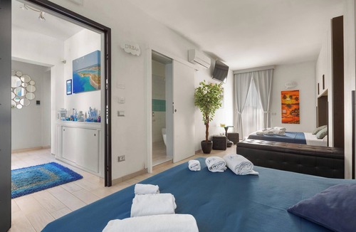 La Strea House | B&B Dreams and Delights - Quadrupla Double View