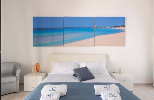 La Strea House | B&B Dreams and Delights - Familiare Street View