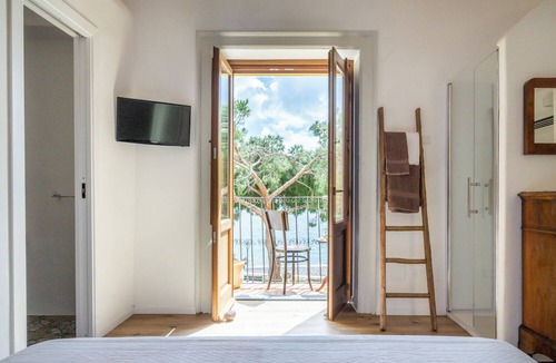 Santa Marina Salina Bed & Breakfast | B&B Iancura