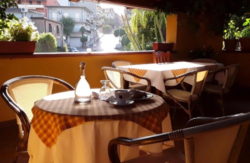 Laureana di Borrello Bed & Breakfast | B&B Il Girasole