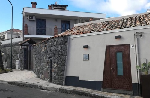 Aci Bonaccorsi Apartment | B&B La Casetta