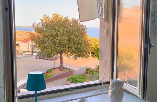 Le Castella Apartment | B&B "Raggio di Sole"