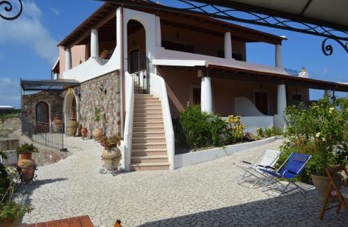 Lipari Bed & Breakfast | B&B Villa Maristella