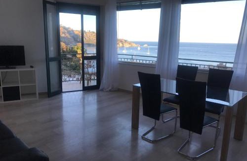 Villagonia Apartment | Baia Taormina Apartment