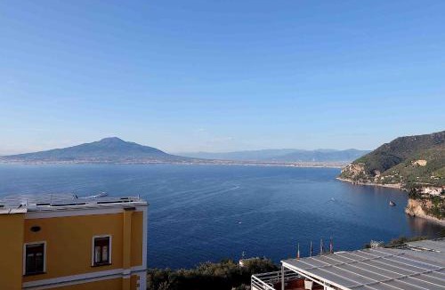 Monte Chiaro Apartment | Balcone sul Vesuvio