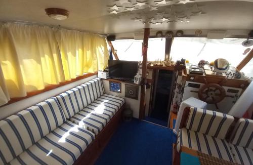 Succhivo Boat Rental | Barca Brezza Marina