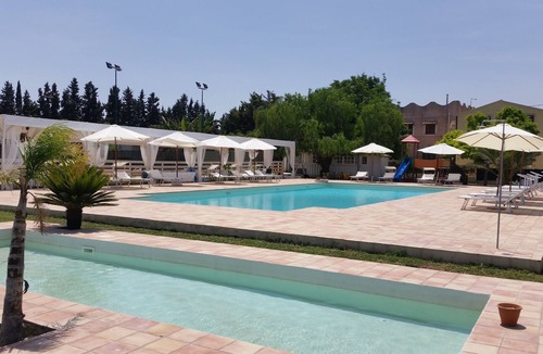 Acradina Apartment | Barolo houses with large terrace and swimming pool for the whole family