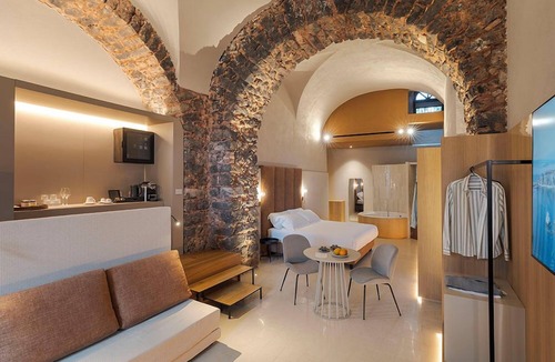 Catania City Centre Hotel | BASTIÒ PRIVATE SUITES
