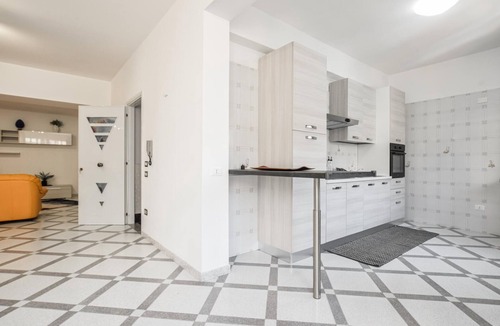 Casteldaccia Apartment | Beach front apartment in Casteldaccia with WiFi