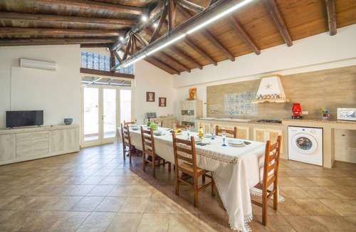 Trabia House | Beach front home in Trabia -PA-