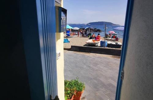Ischia Porto House | Beach House Ischia – Seafront, Castle & Sea Views - Central Location -