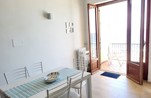 Cannittello House | Beach house over the sand with an amazing view of Sicily