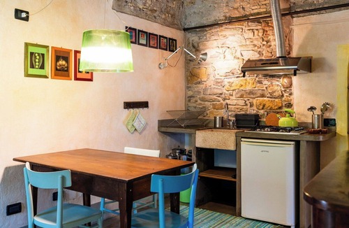 San Bartolomeo al Mare House | Beautiful apartment in villa for 4 people with WIFI and pets allowed