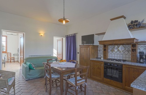 Cignan Bianco Villa | Beautiful apartment in villa with pool, WIFI, A/C, TV, patio, pets allowed and panoramic view