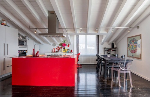 Albisola Superiore Apartment | Beautiful apartment for 6 guests with pool, WIFI, TV, patio and pets allowed