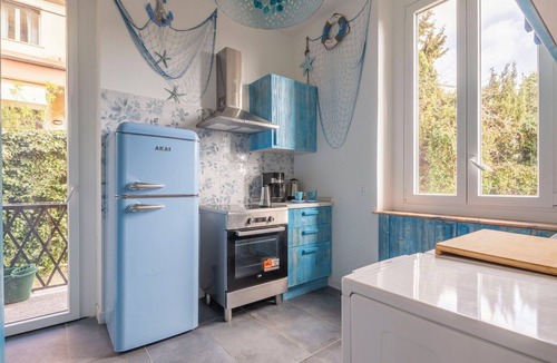 Nervi Apartment | Beautiful apartment for 8 people with A/C, WIFI, balcony, pets allowed and panoramic view