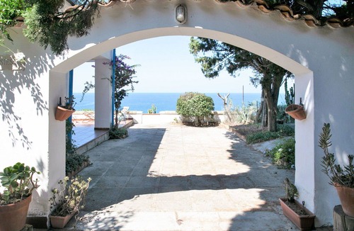Santa Domenica Apartment | Beautiful apartment for 5 people with WIFI, patio and pets allowed