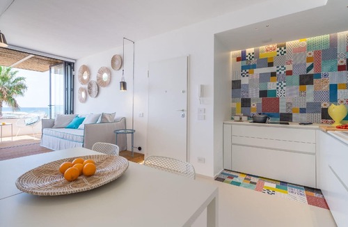 Donnalucata Apartment | Beautiful Apartment in Donnalucata with Terrace and Panoramic View